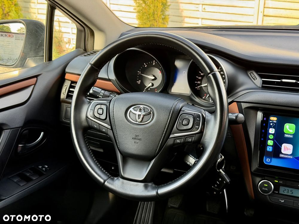 Toyota Avensis 2.0 D-4D Premium - 7