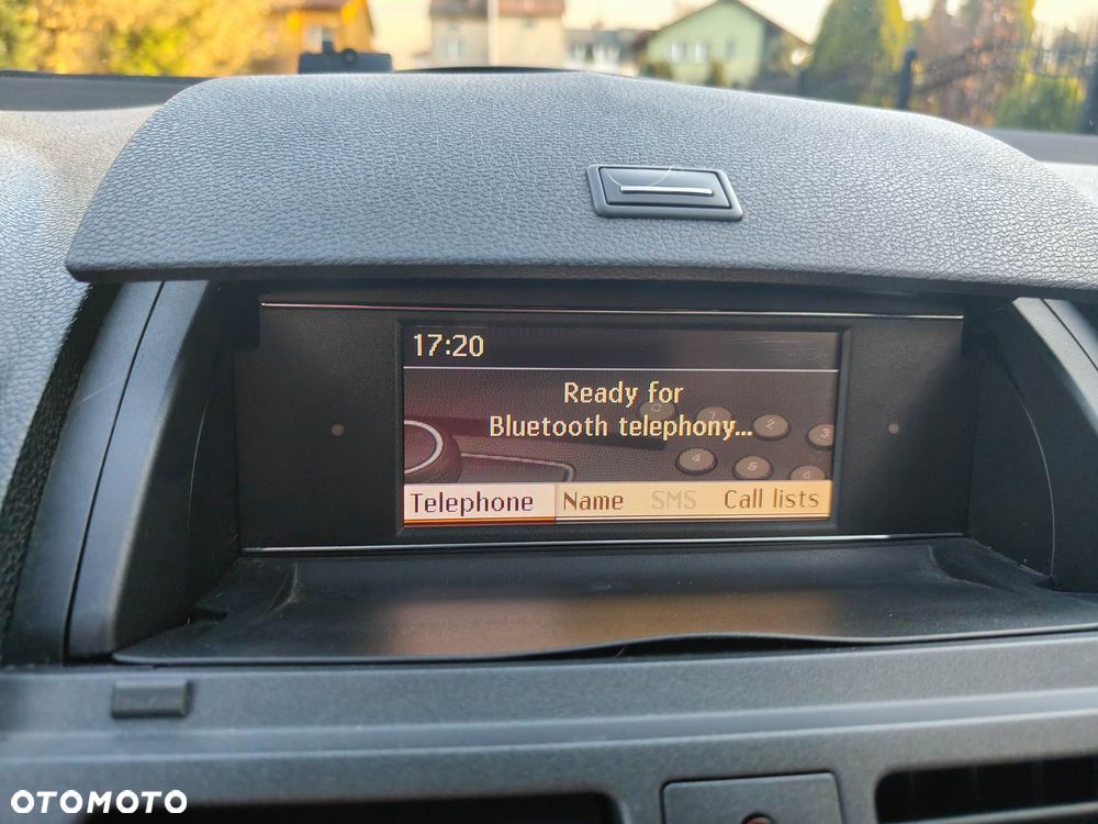 Mercedes-Benz Klasa C 220 CDI DPF Automatik BlueEFFICIENCY Avantgarde - 27