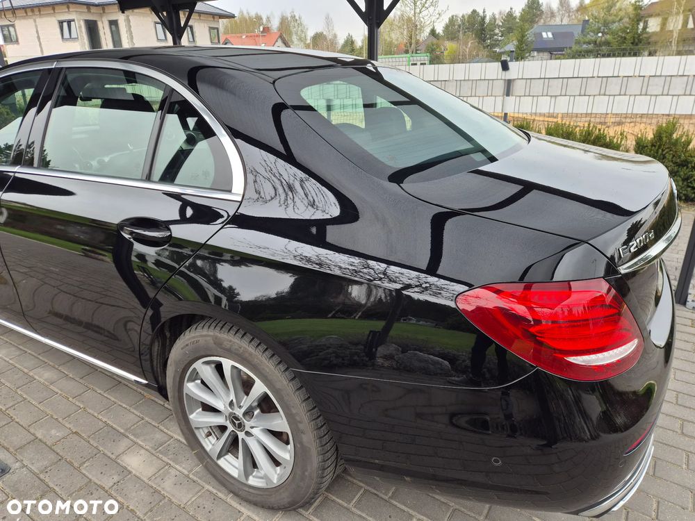 Mercedes-Benz Klasa E - 18