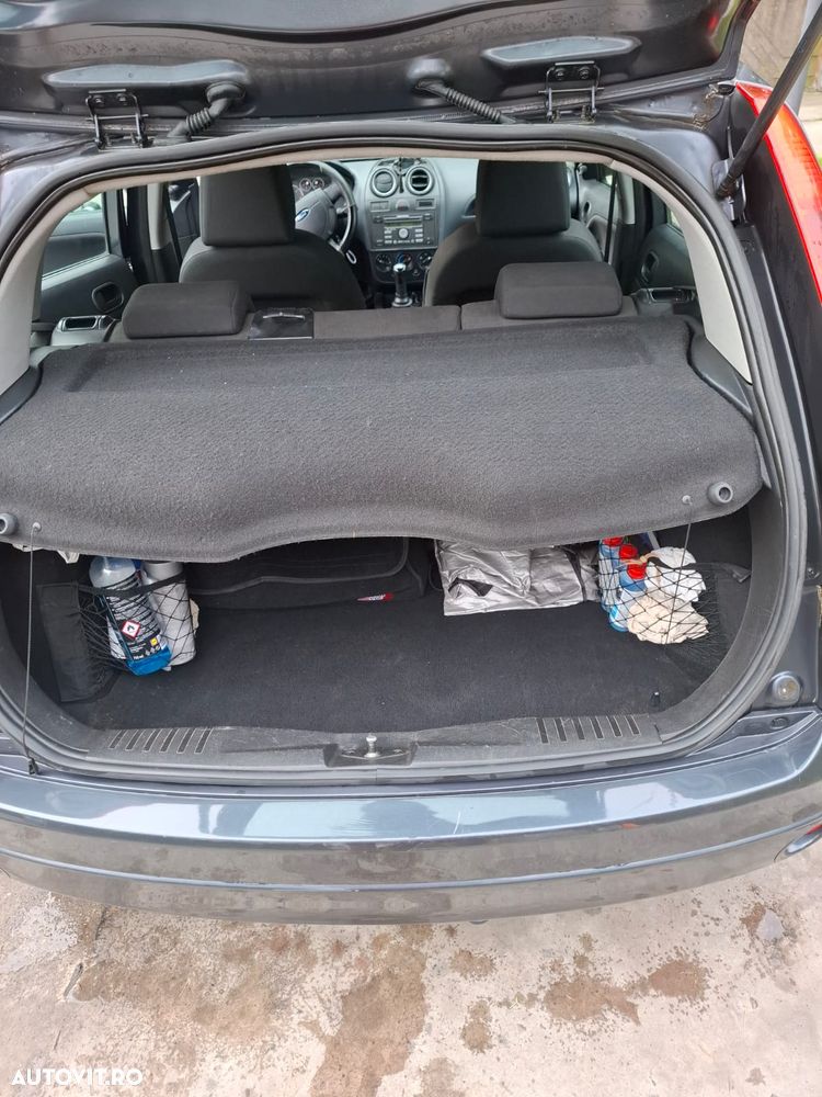 Ford Fiesta 1.4 TDCI Ghia - 7