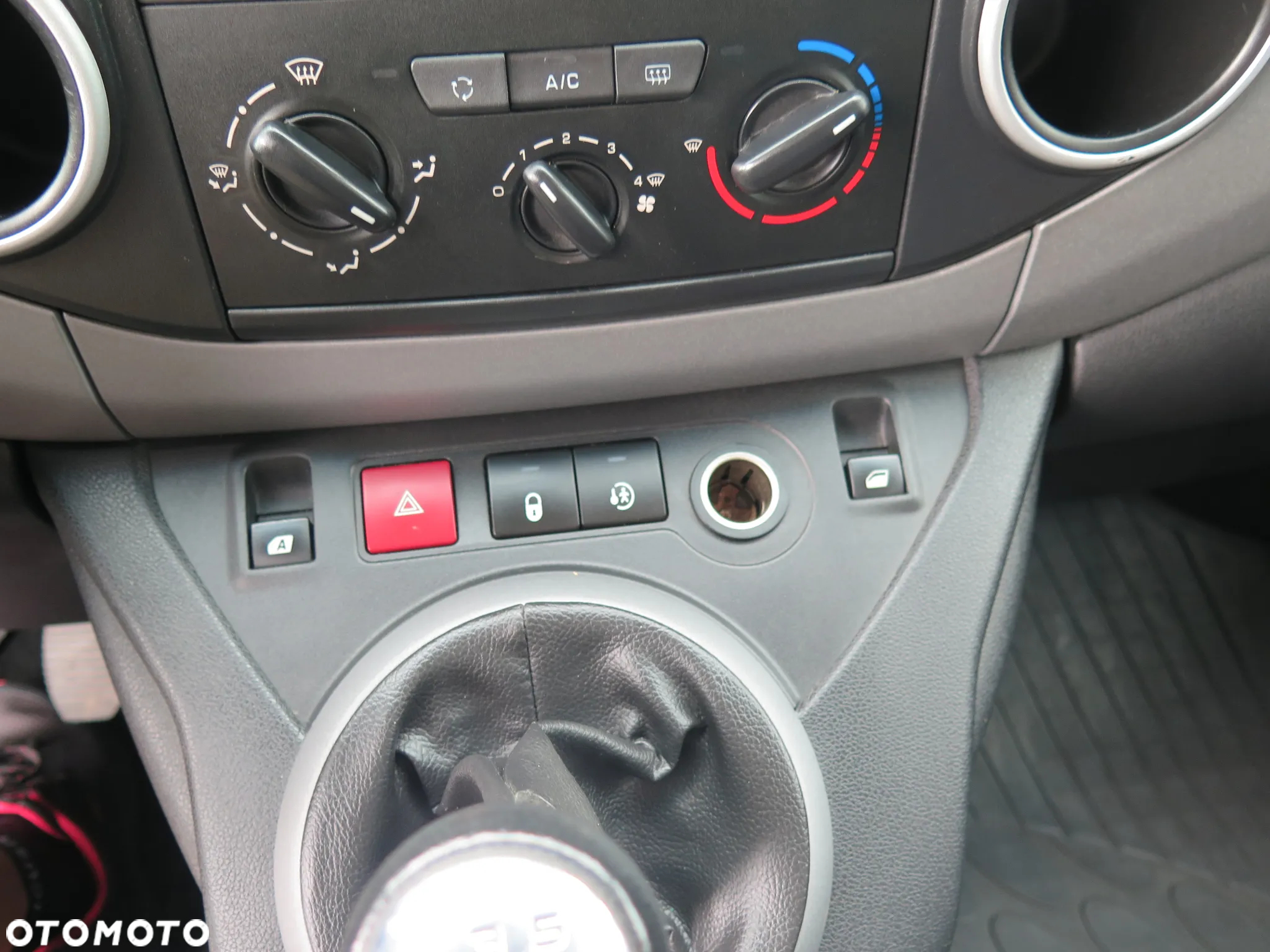 Peugeot Partner 1.6 BlueHDi Active - 24