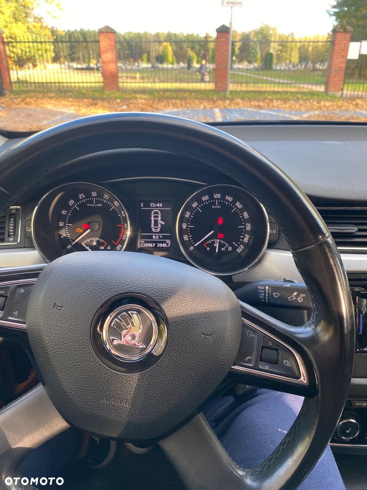 Skoda Superb 2.0 TDI Active - 5