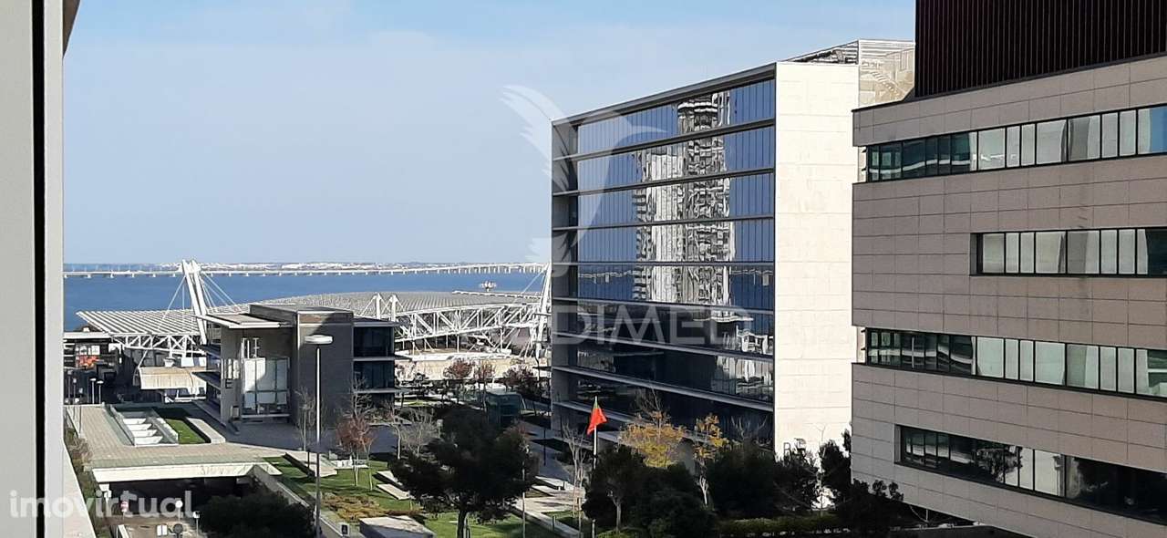 Escritório com vista rio e 2 estacionamentos - Lisboa - Grande imagem: 2/17
