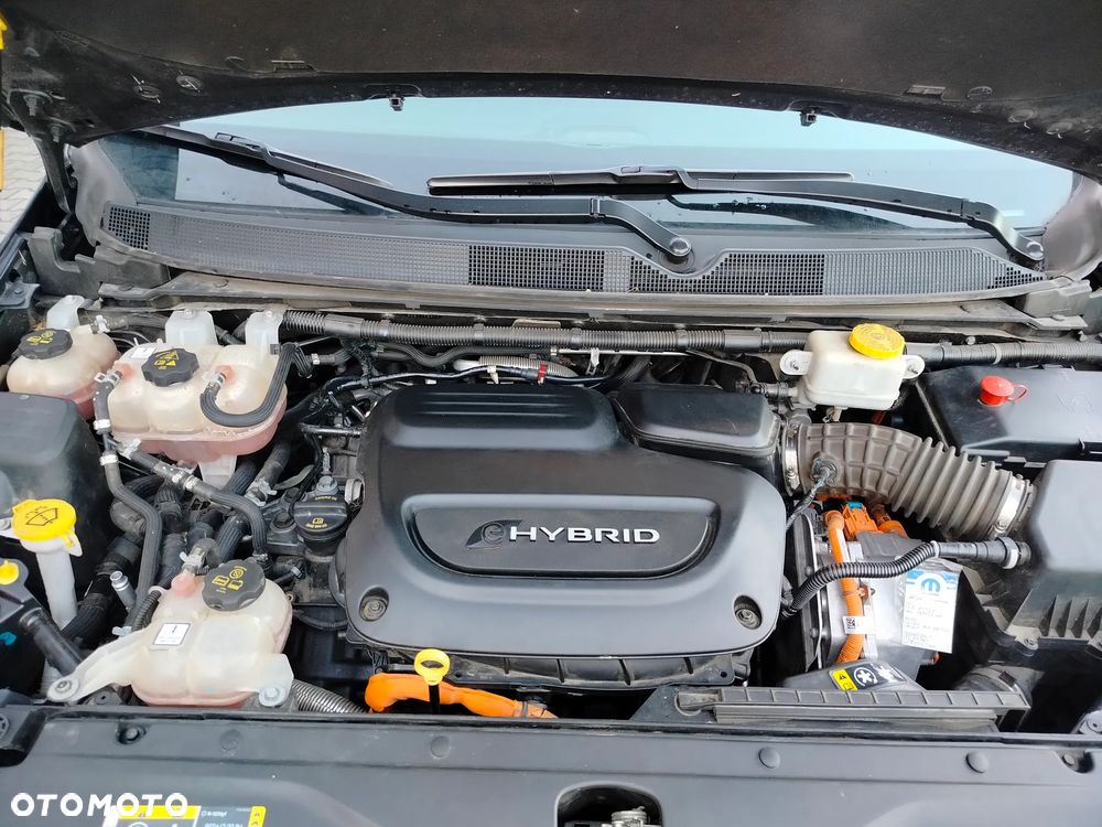 Chrysler Pacifica - 35