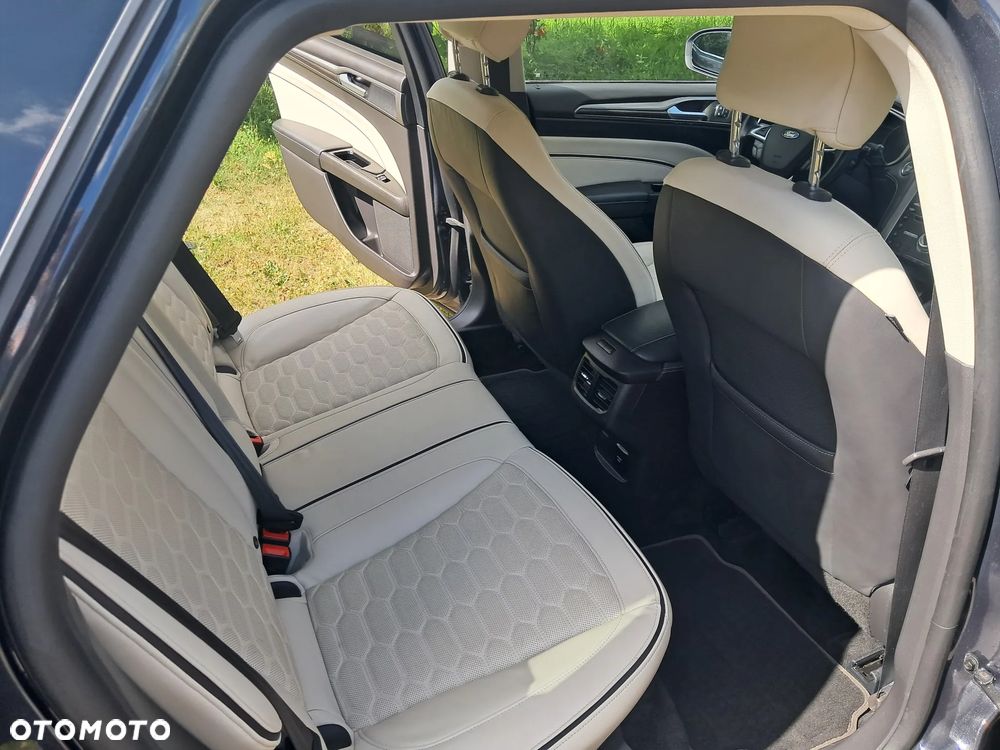 Ford Mondeo - 20