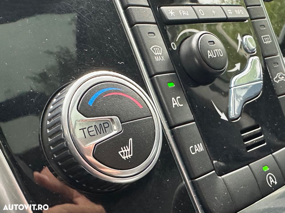 Volvo XC 60 - 29