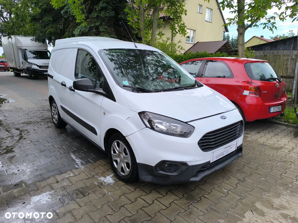 Ford TRANSIT COURIER