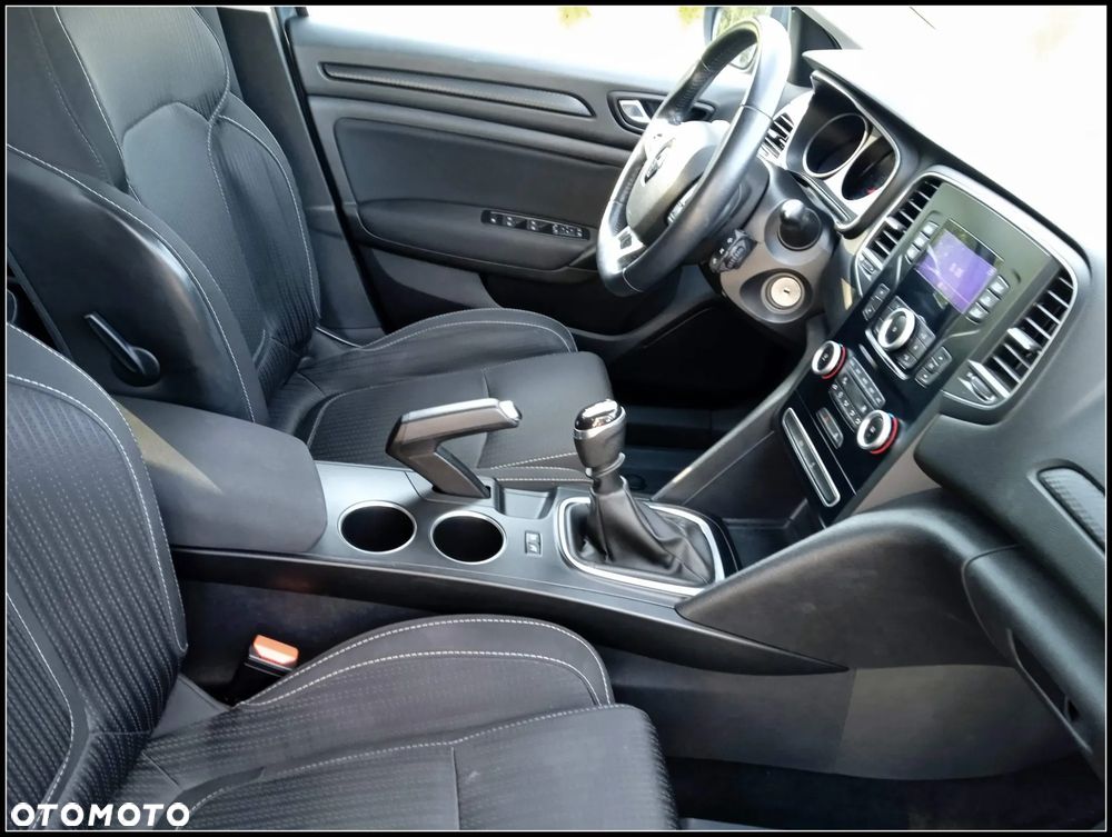 Renault Megane 1.5 dCi Zen - 11