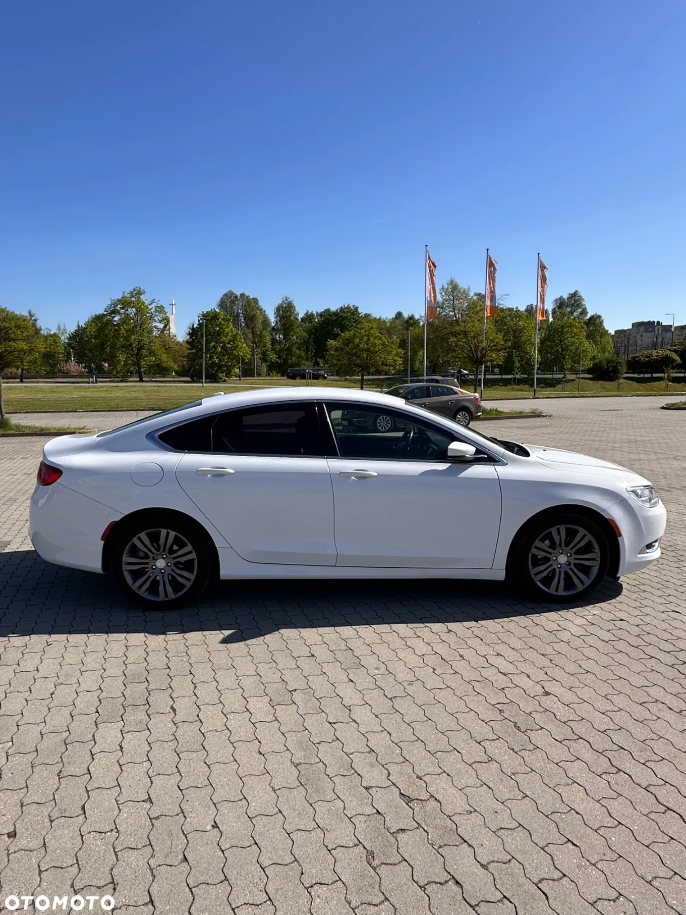 Chrysler 200 - 5