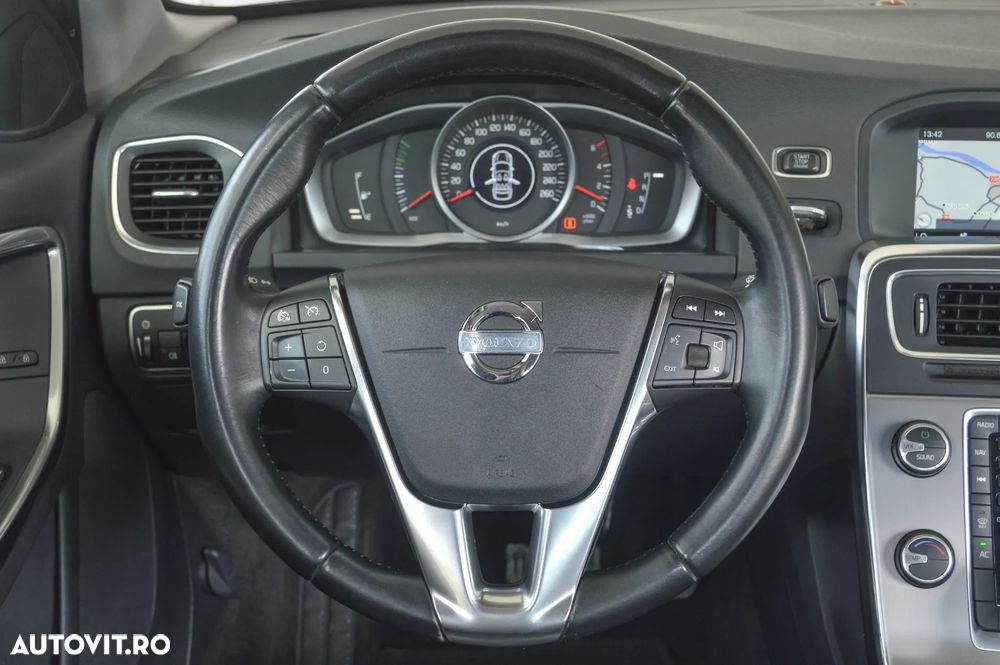 Volvo S60 D3 Geartronic Momentum - 31