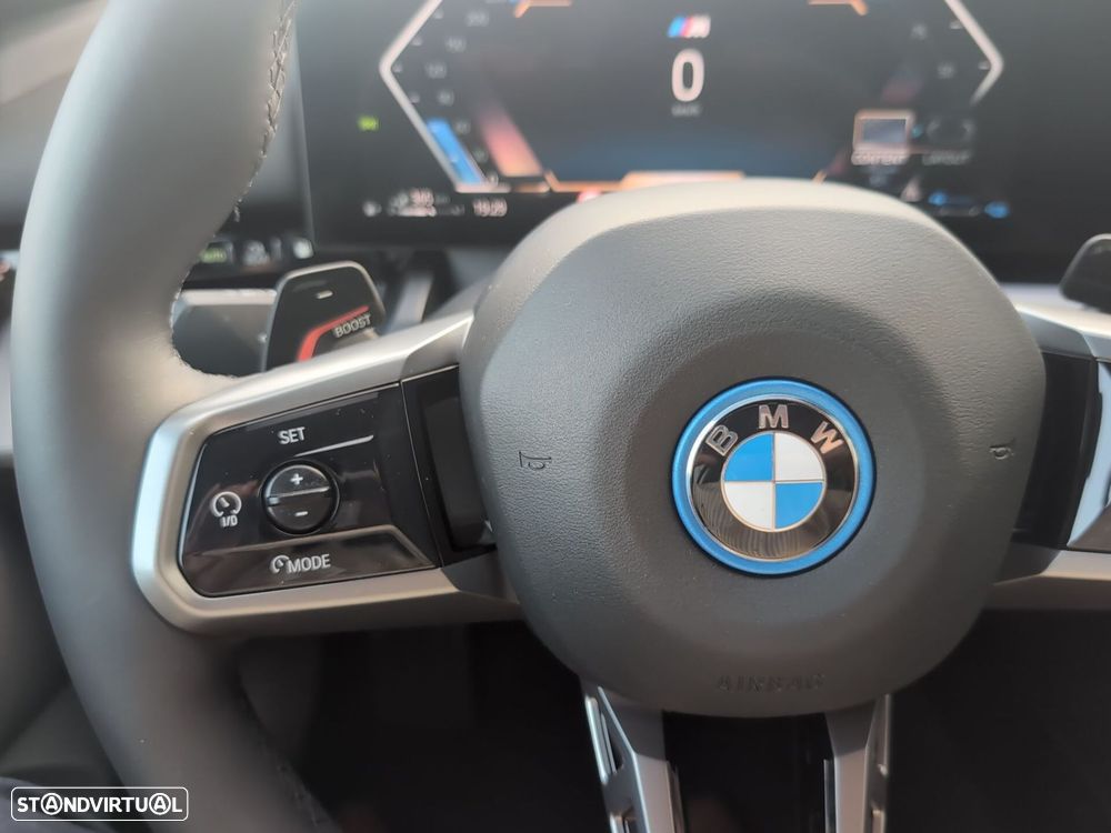 BMW 530 e Pack Desportivo M - 19