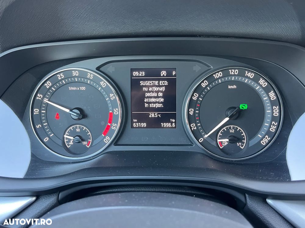 Skoda Octavia 2.0 TDI DSG Ambition - 16