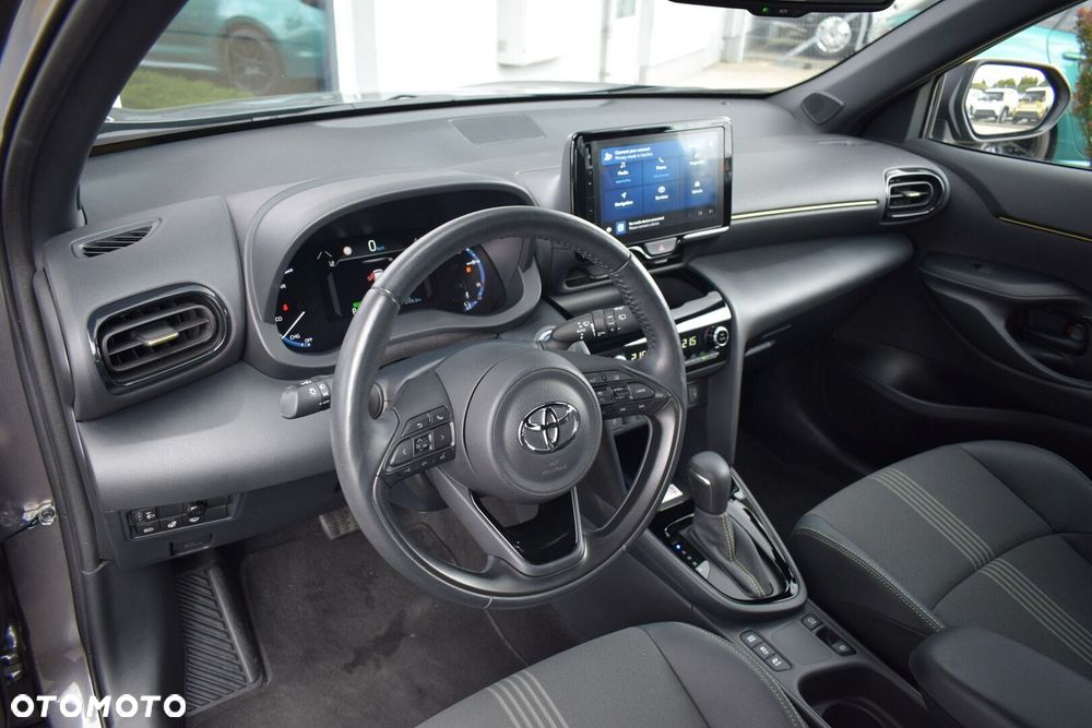 Toyota Yaris Cross Hybrid 1.5 Adventure - 12