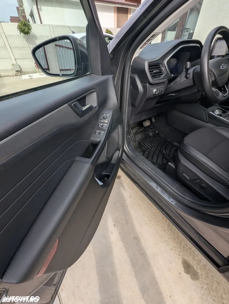 Ford Kuga 2.5 Duratec FHEV 4x4 TITANIUM X - 9