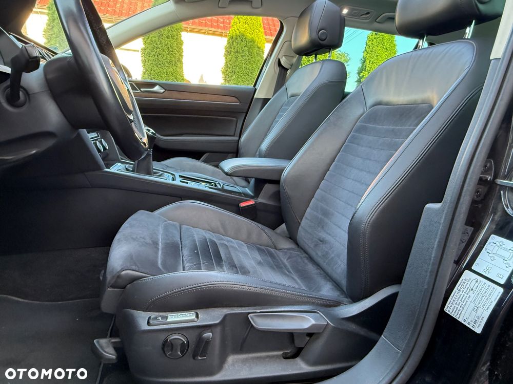 Volkswagen Passat Variant 2.0 TDI BMT Highline - 22