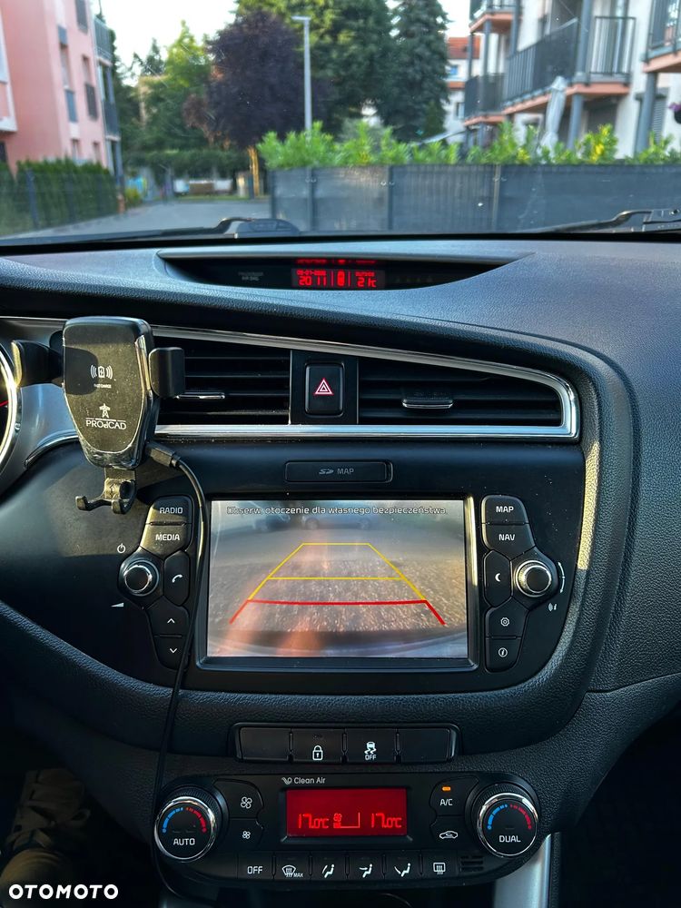Kia Ceed 1.6 GDI L DCT - 10
