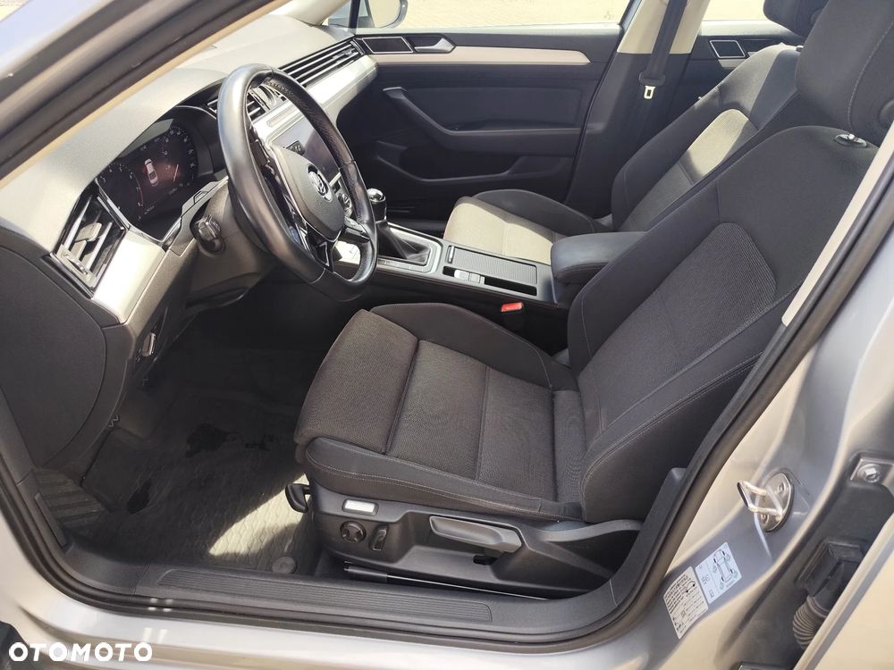 Volkswagen Passat 1.4 TSI BMT Comfortline - 15