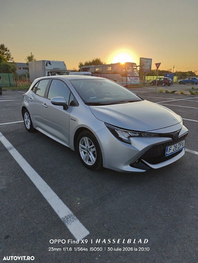 Toyota Corolla 1.8 HSD Business - 3