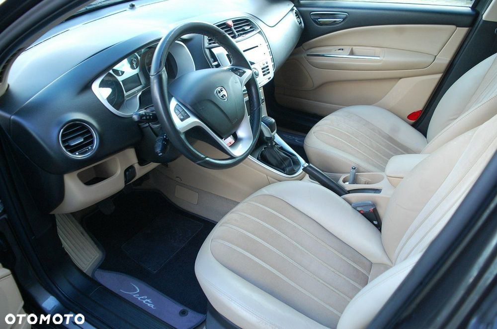 Lancia Delta - 24