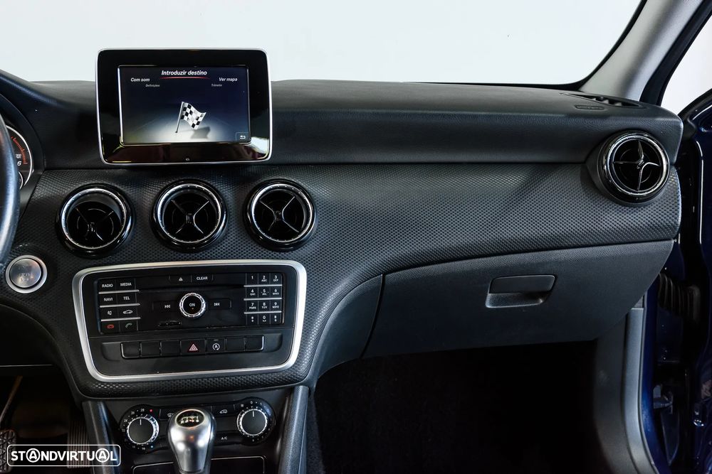 Mercedes-Benz A 180 d BlueEFFICIENCY Edition - 12