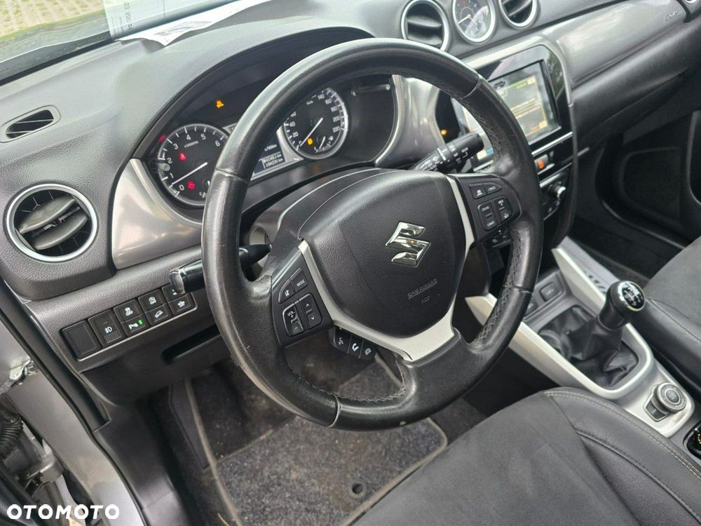 Suzuki Vitara - 28