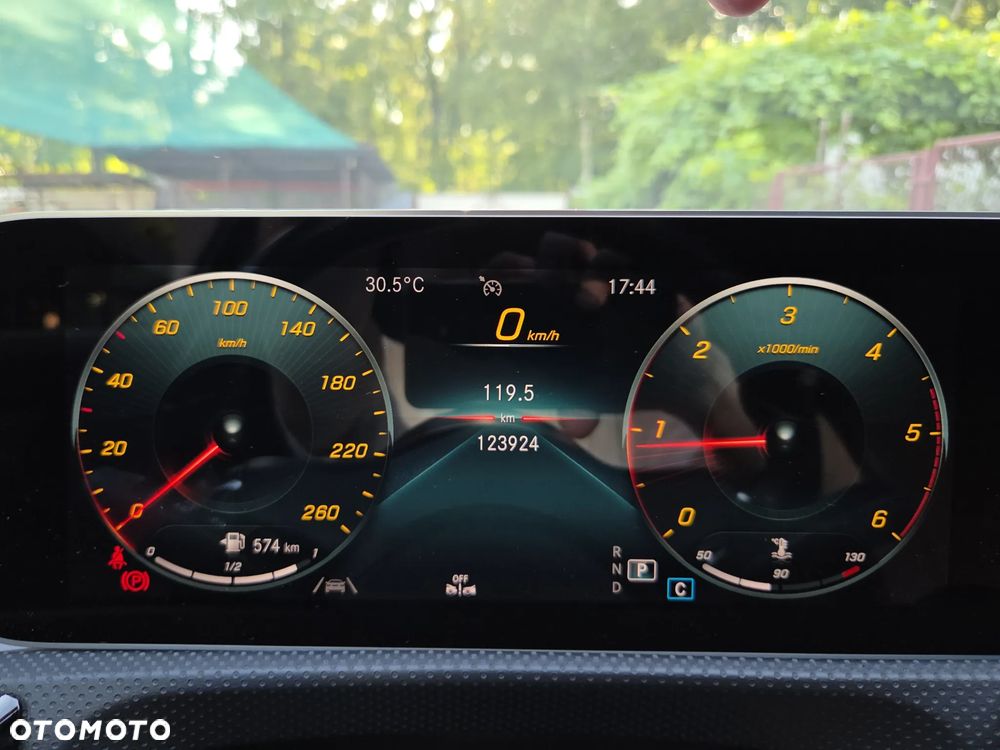 Mercedes-Benz Klasa A 180 d 7G-DCT AMG Line - 23