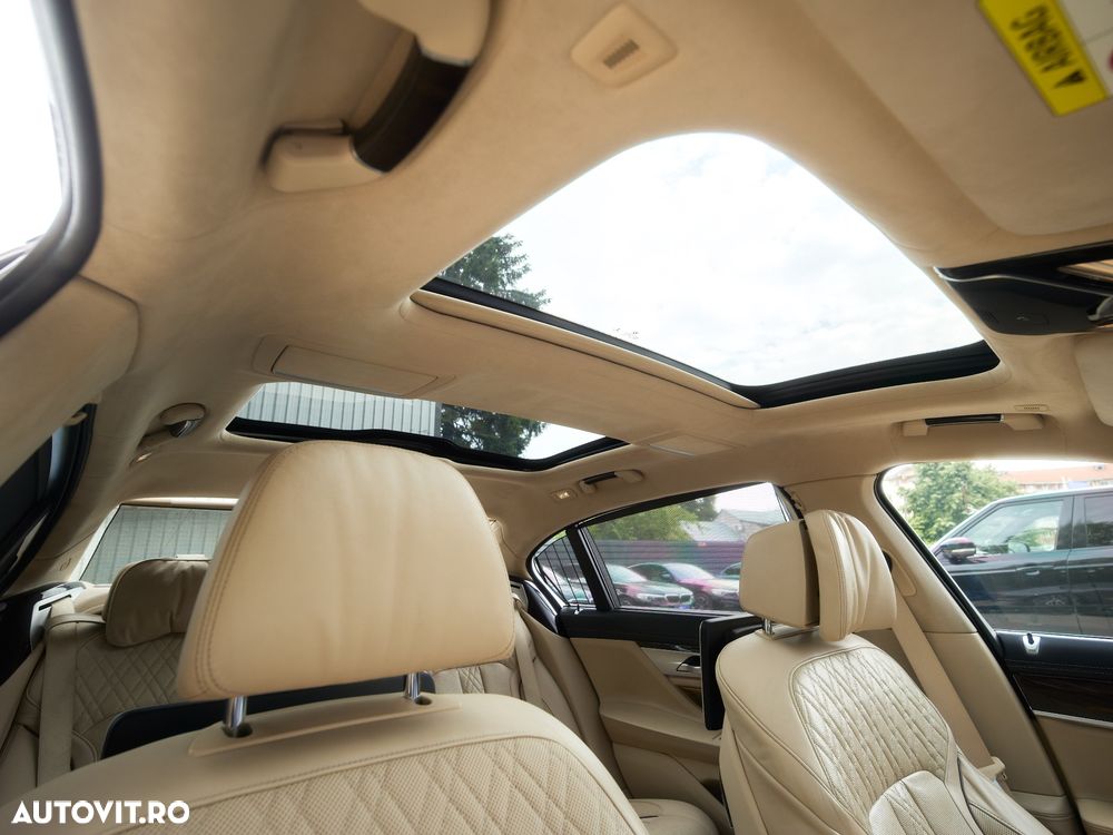 BMW Seria 7 750Li xDrive - 25