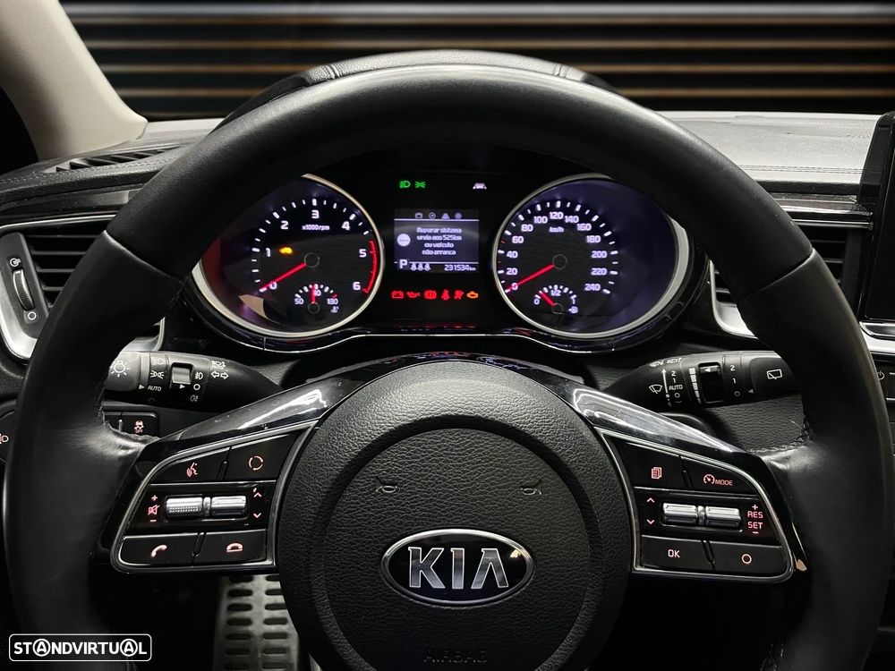 Kia Ceed SW 1.6 CRDi TX+SRF 7DCT - 15