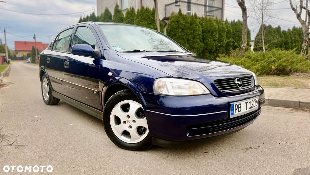 Opel Astra - 10