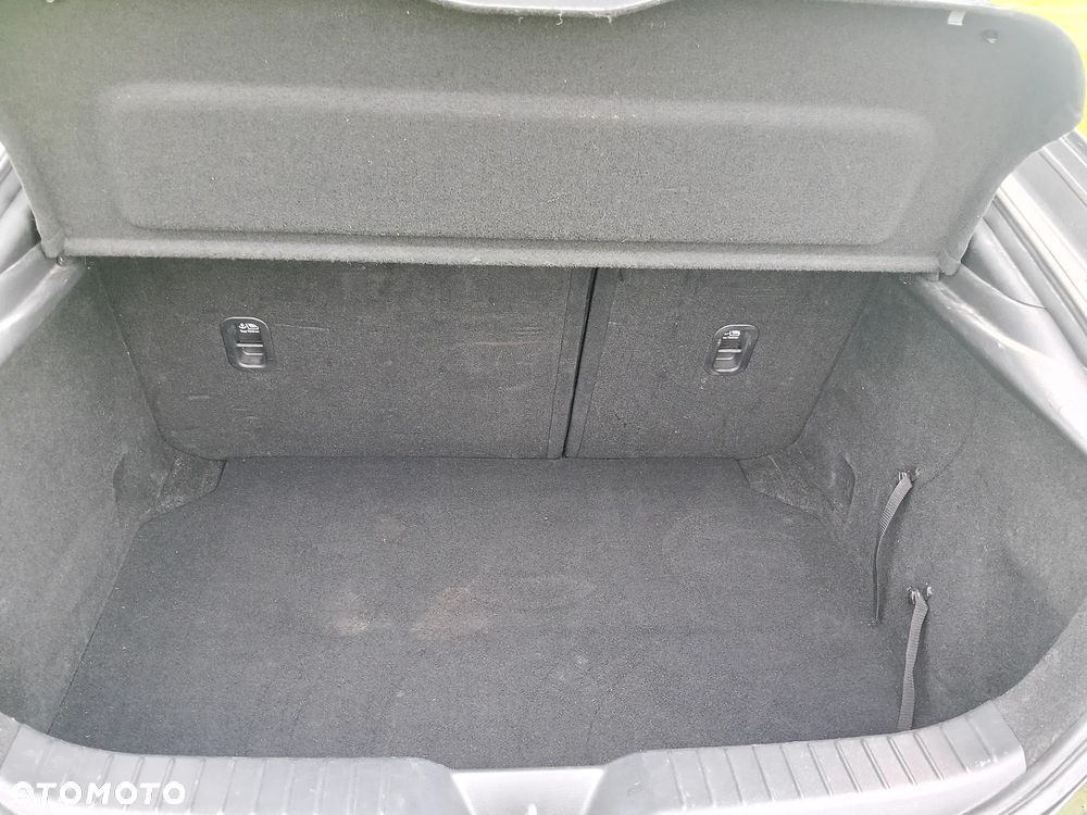Mazda 3 - 11
