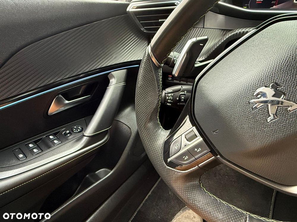 Peugeot 2008 PureTech 130 EAT8 GT Pack - 15