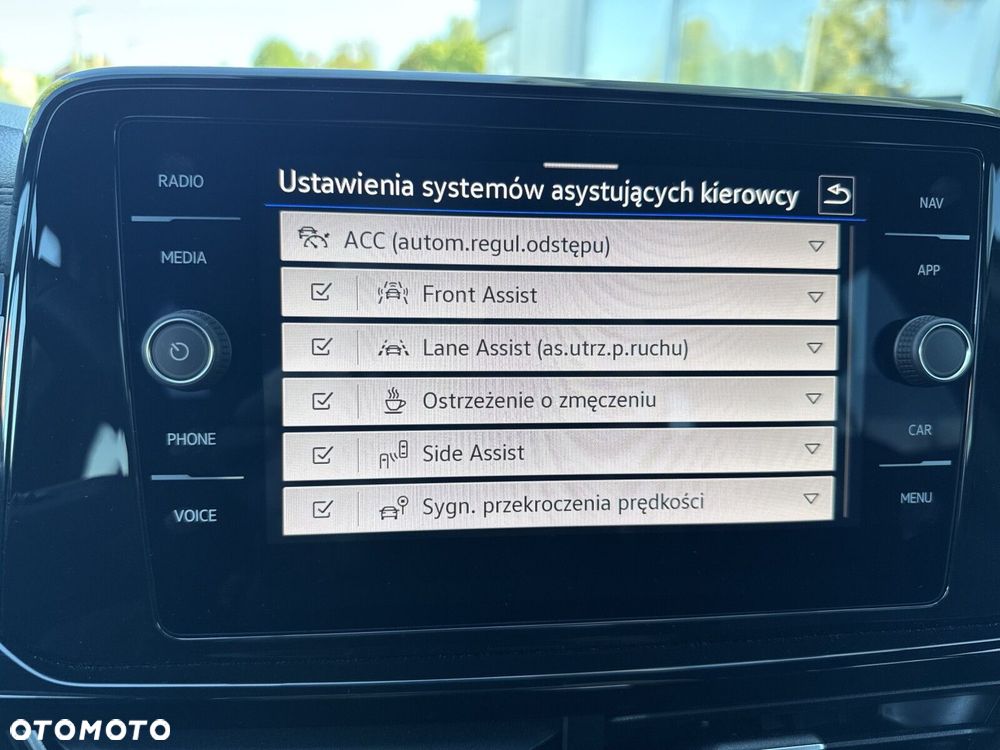 Volkswagen T-Roc - 26