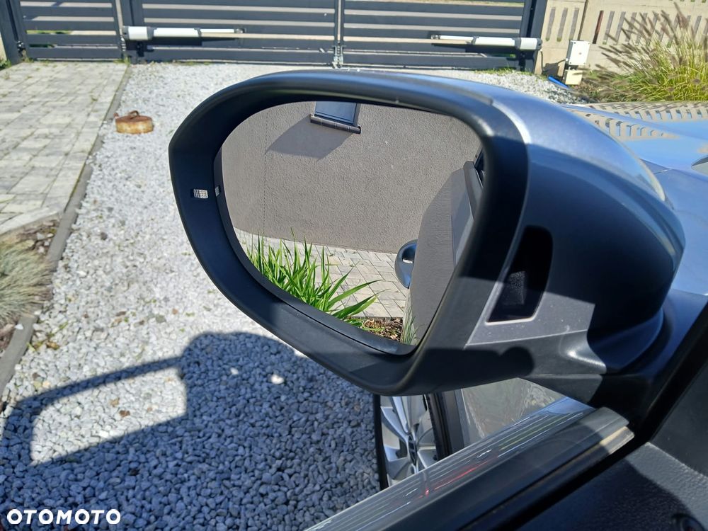 Volkswagen T-Roc 1.5 TSI ACT OPF DSG IQ.DRIVE - 5