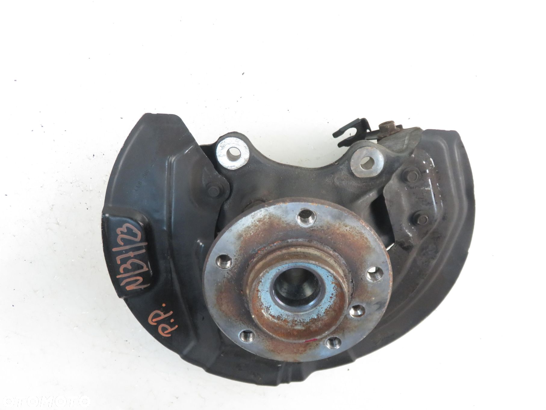 ZWROTNICA PIASTA PRZEDNIA PRAWA BMW X1 E84 xDrive 20 i  6788700 - 3