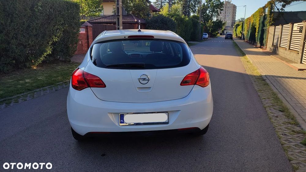 Opel Astra 1.6 Color Edition - 23