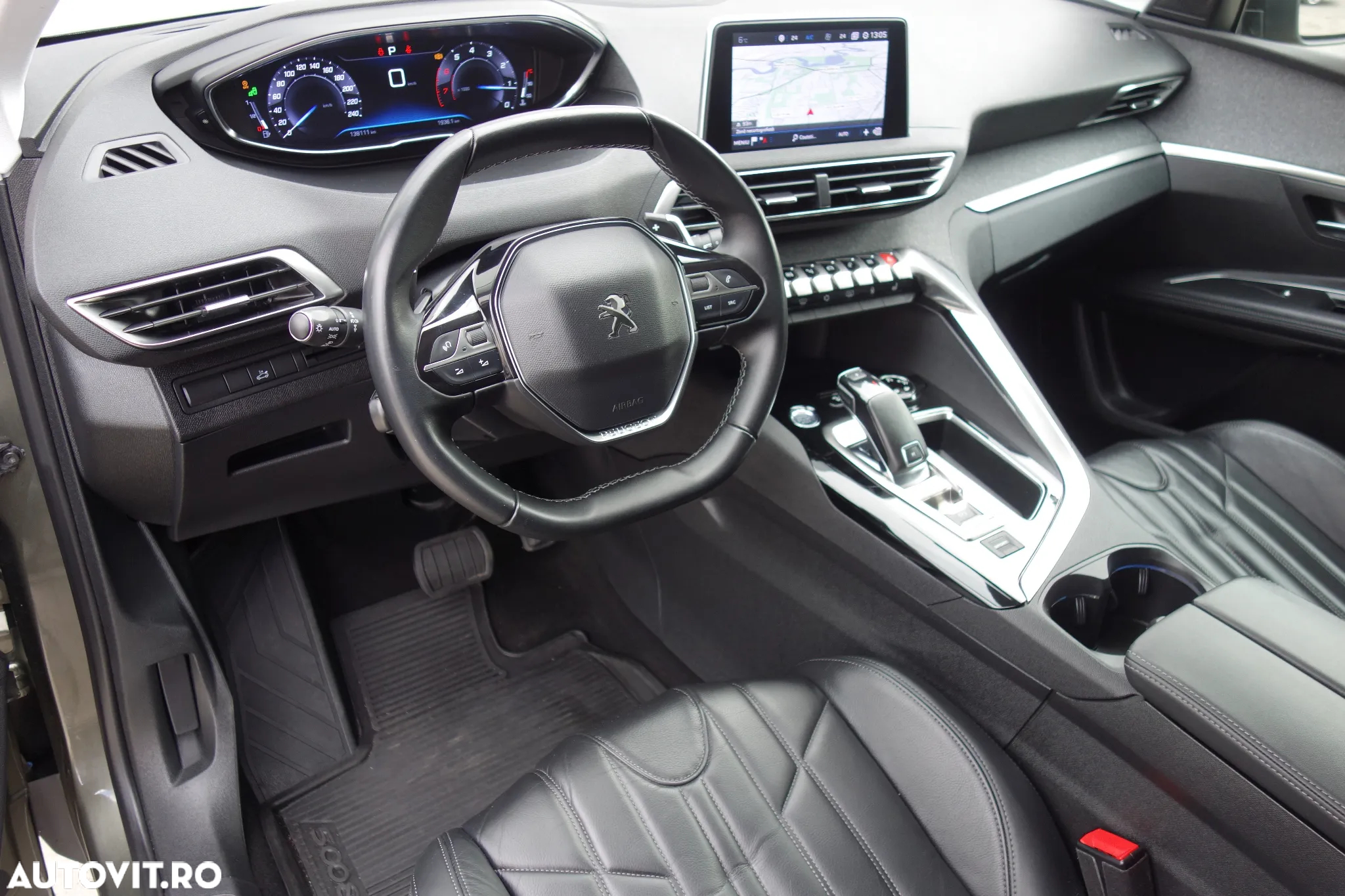 Peugeot 5008 1.6 Puretech Turbo s&s EAT8 Allure - 23