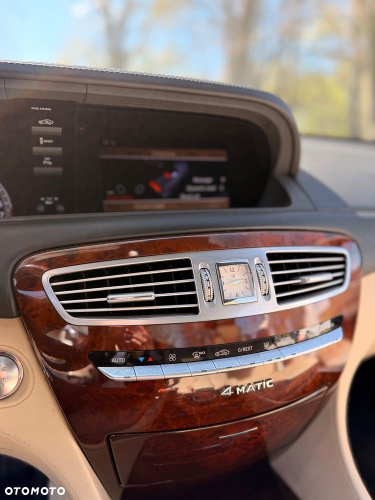 Mercedes-Benz CL 500 4-Matic BlueEff - 15