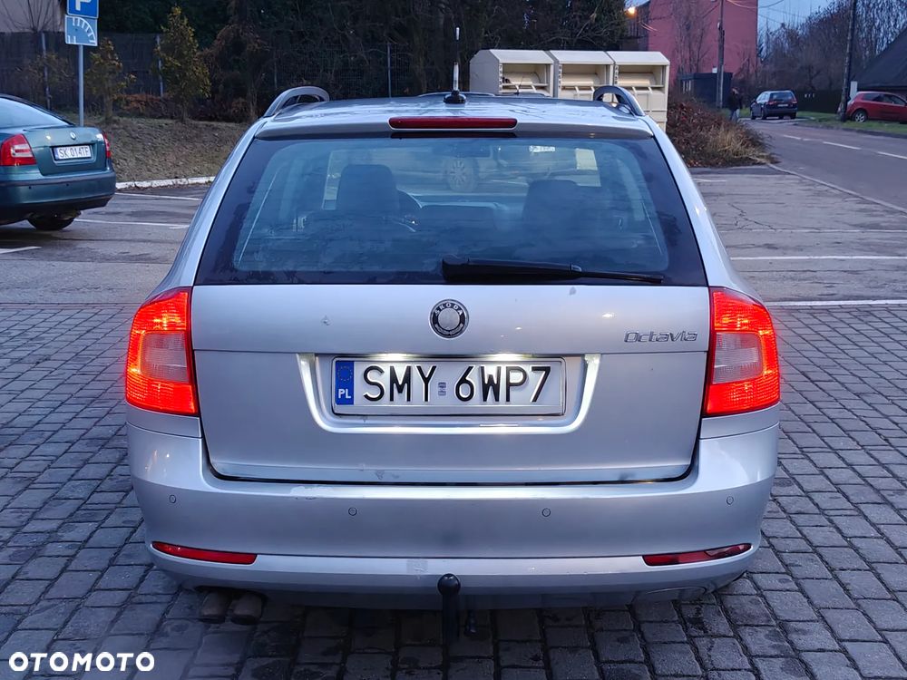 Skoda Octavia 1.8 TSI 4x4 Laurin & Klement - 13