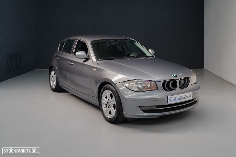 BMW 116 d Line Urban - 1