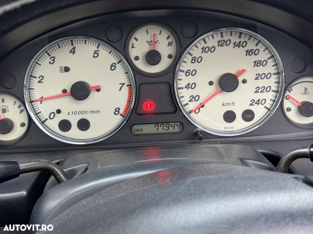 Mazda MX-5 1.8i - 16