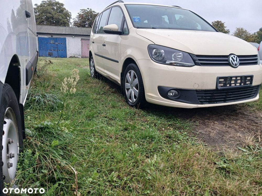 Volkswagen Touran 1.4 TGI BlueMotion Comfortline - 2