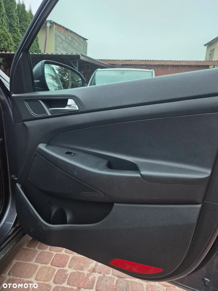 Hyundai Tucson 1.7 CRDI BlueDrive Comfort 2WD - 22