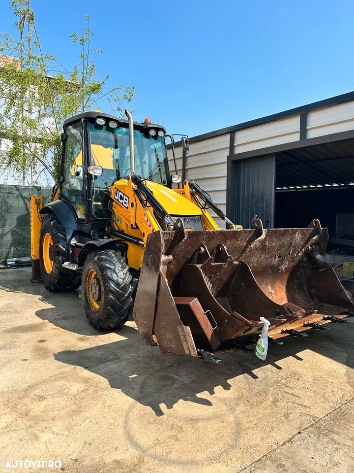 JCB 3cx - 16