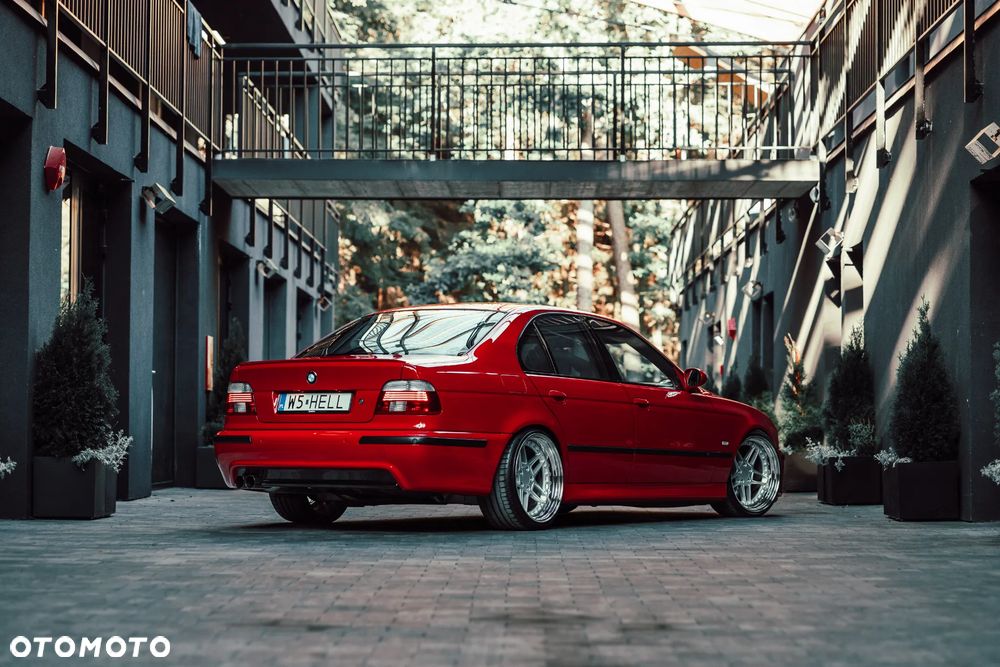 BMW Seria 5 540i - 5