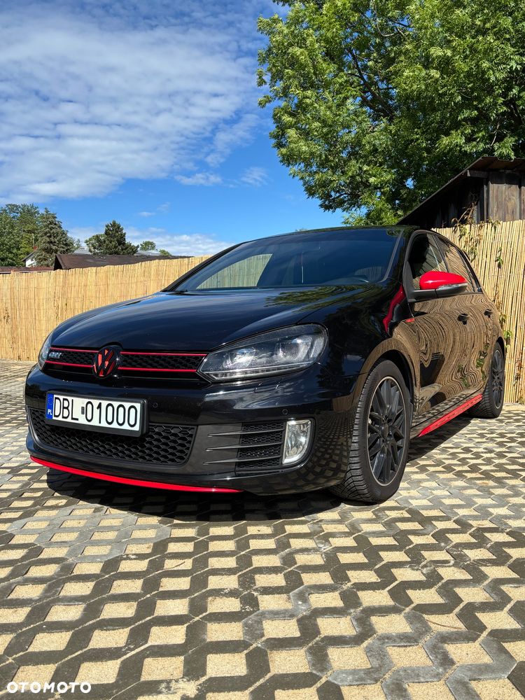Volkswagen Golf - 2