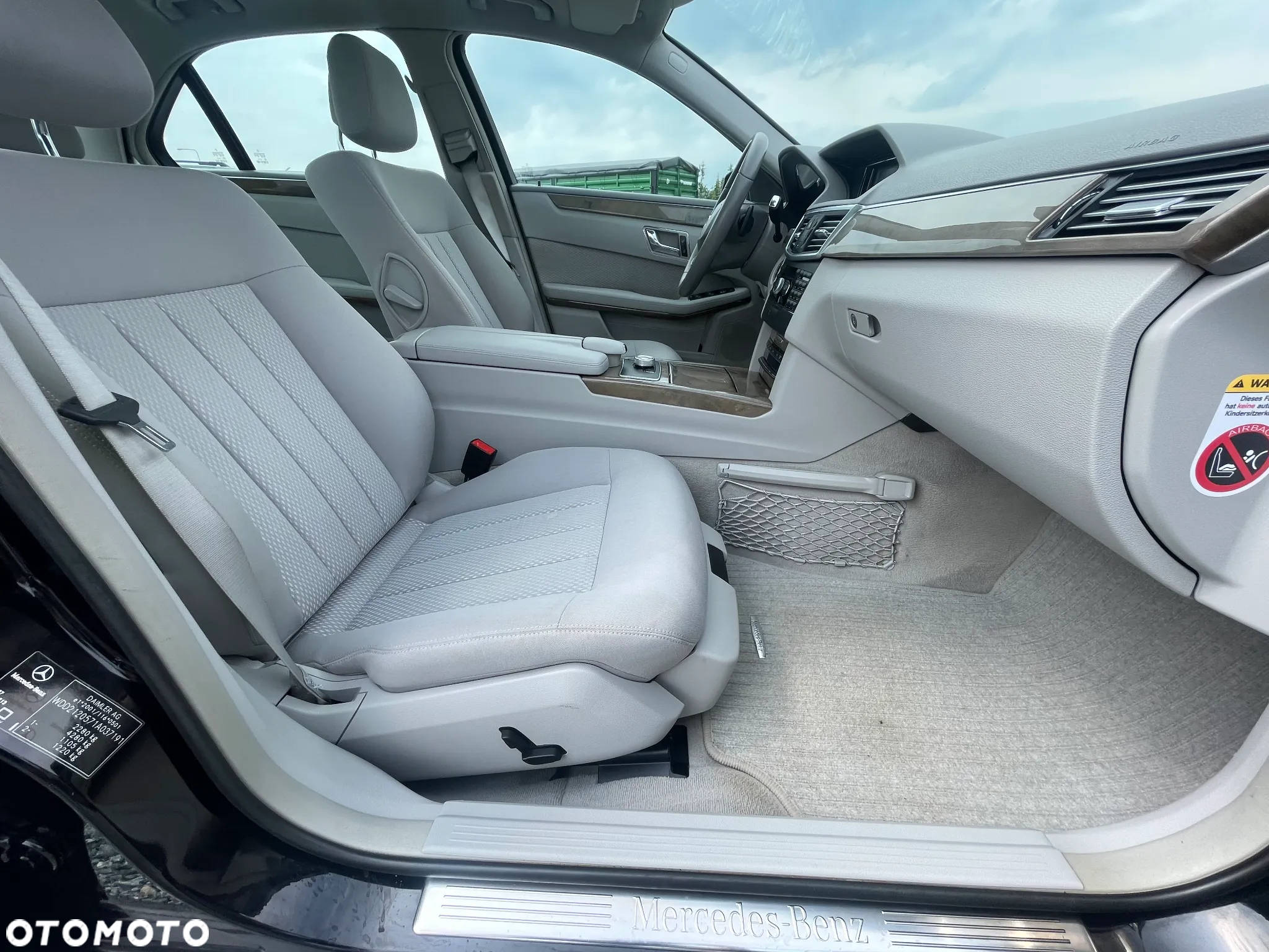 Mercedes-Benz Klasa E 350 CGI BlueEffICIENCY Avantgarde - 8