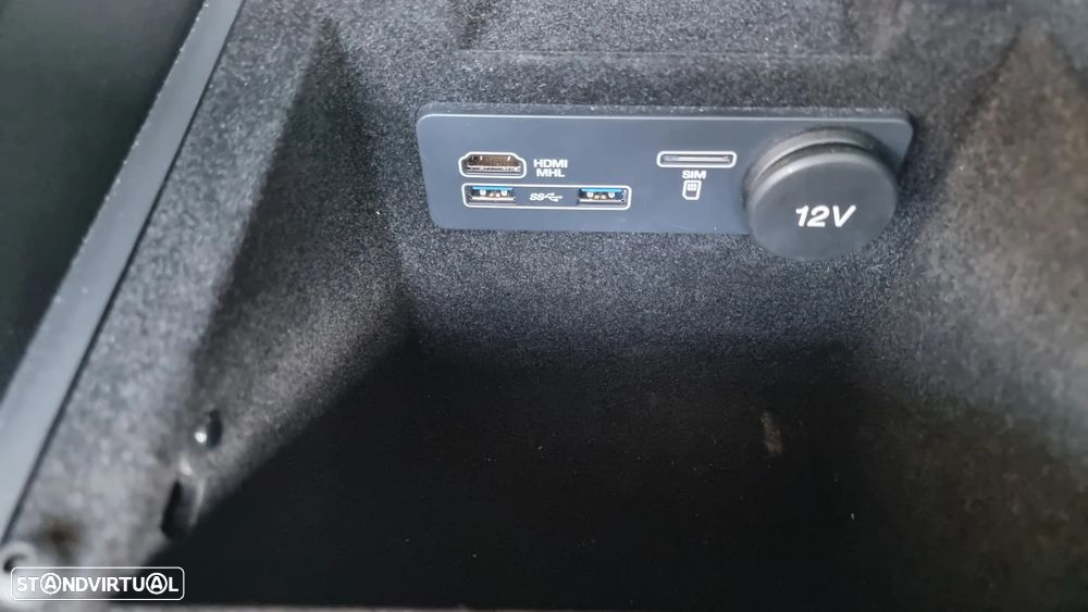 Jaguar XE 20d AWD Aut. R-Sport - 6