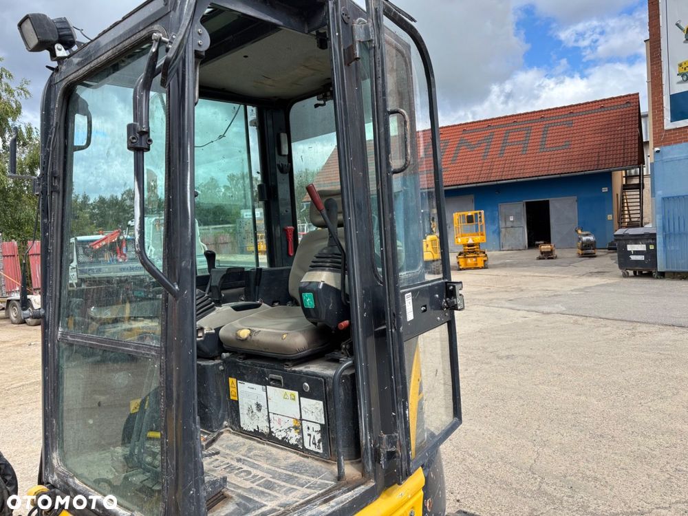 Komatsu Pc 26 Mr - 3 - 8