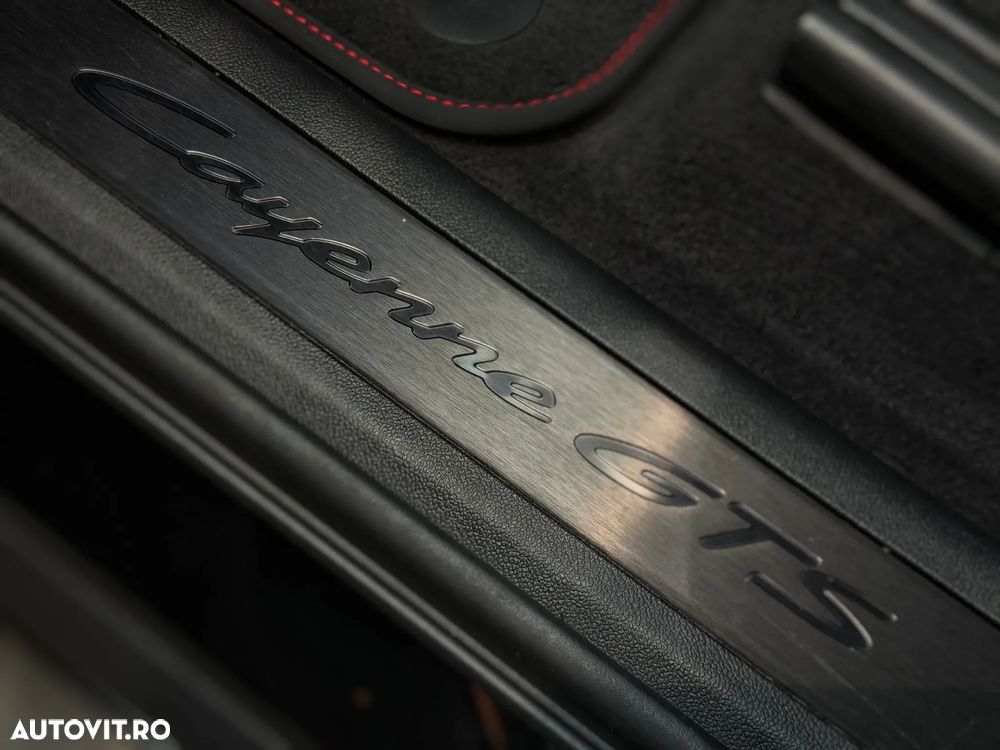 Porsche Cayenne Coupe GTS - 23