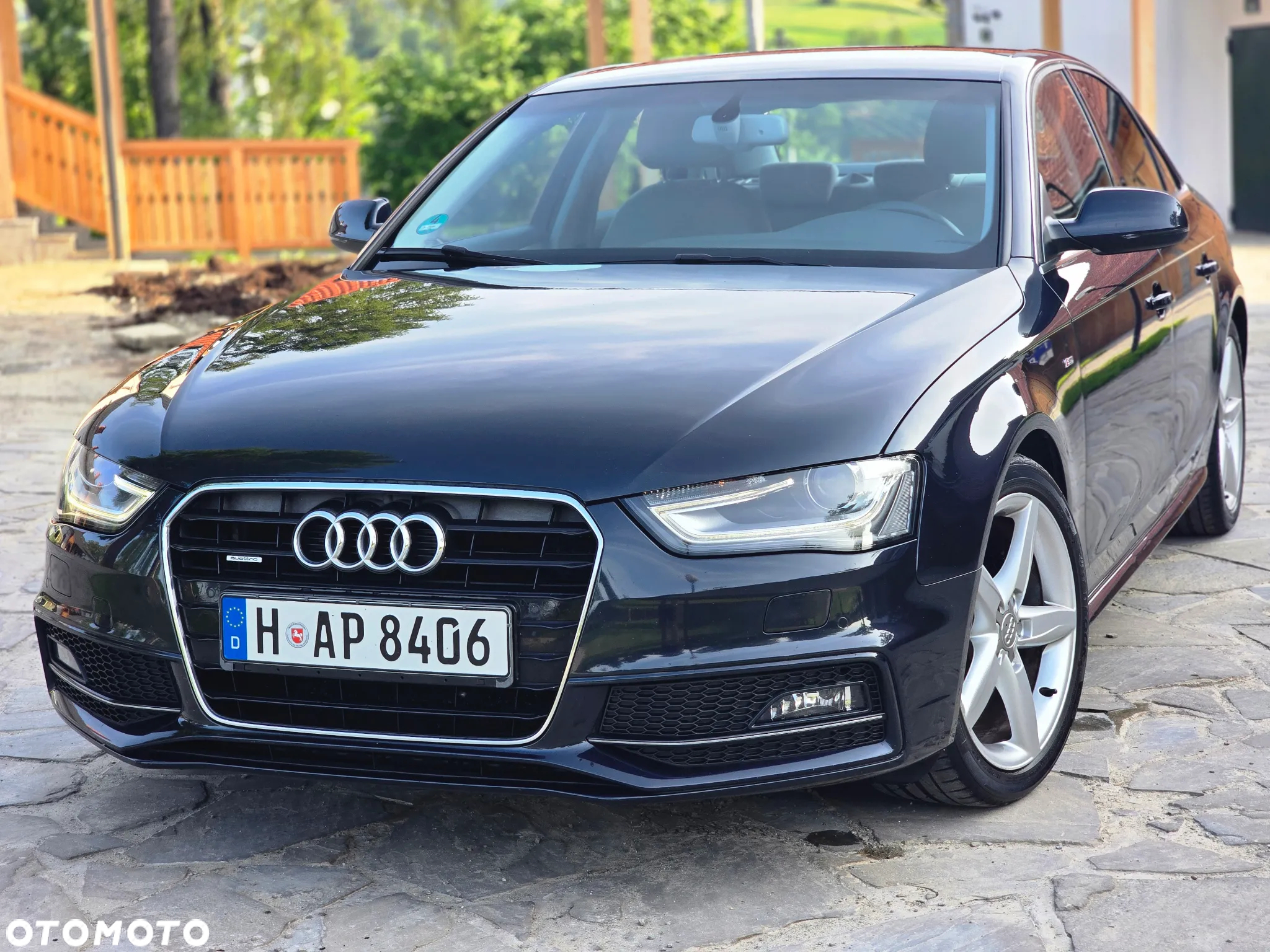 Audi A4 2.0 TDI DPF clean diesel quattro S tronic S line Sportpaket - 33